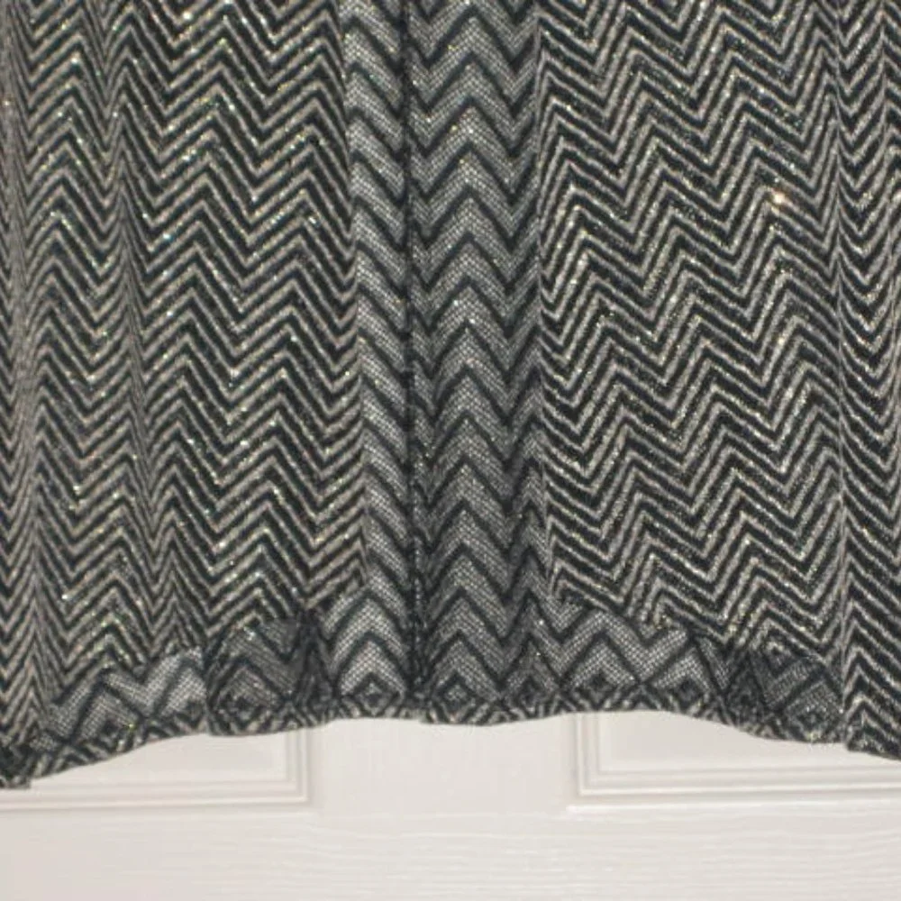 Chicos Size 2 L Open Cardigan Ruana Wrap Sweater Black Gold Metallic Excellent - Picture 10 of 10